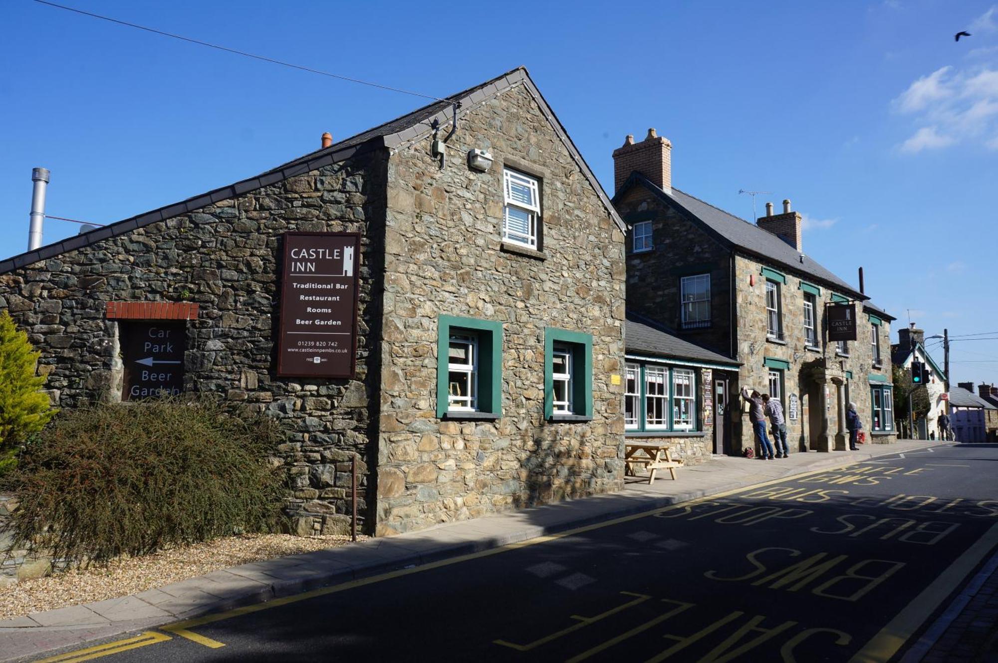 Castle Inn นิวพอร์ต ภายนอก รูปภาพ